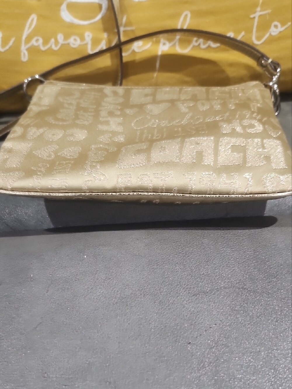 LOW START Coach POPPY Gold Metallic Signature Triple-Zip Crossbody - Picture 4 of 9